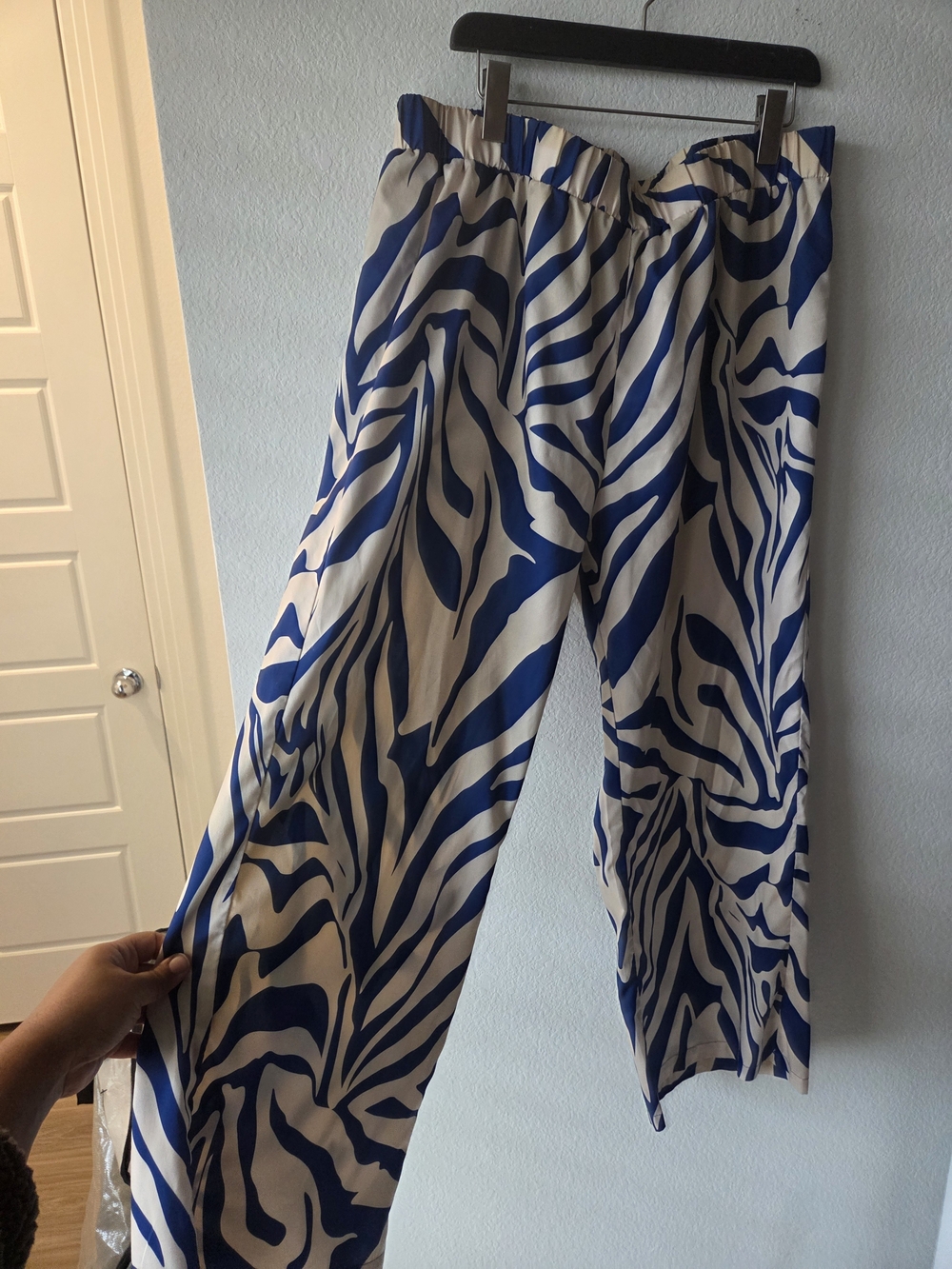 SHEIN Blue and Cream Wide-Leg Zebra Comfy Print Pants Shein Curve